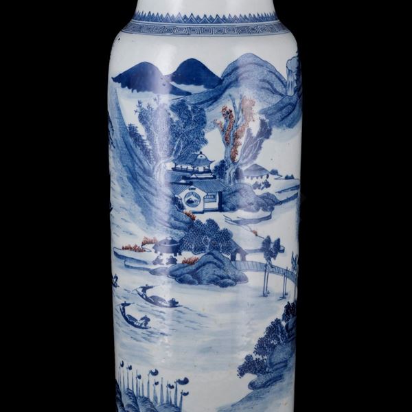 AN UNDERGLAZE BLUE AND RED 'SLEEVE' VASE