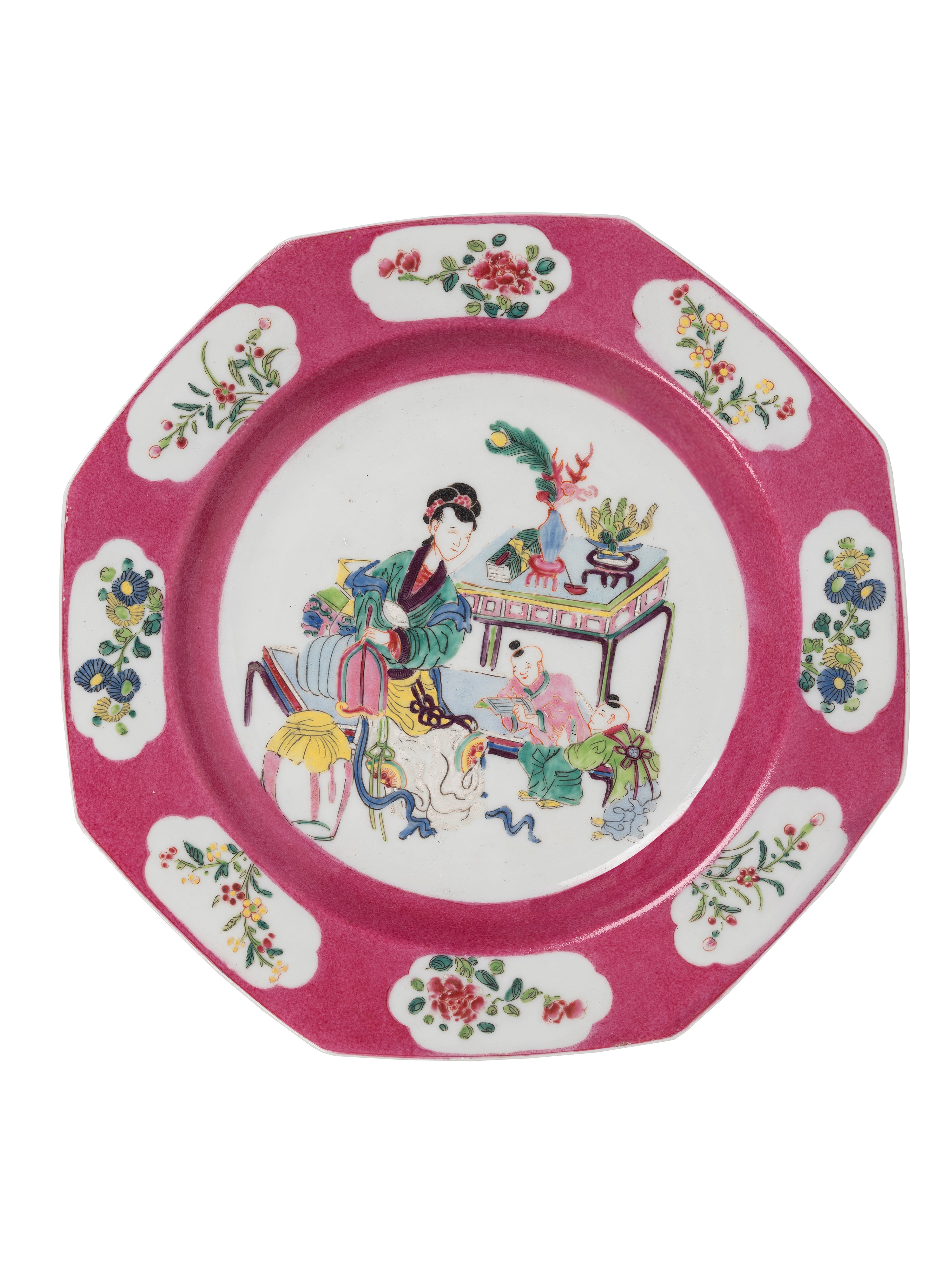 COPPIA DI PIATTI IN PORCELLANA POLICROMA FAMIGLIA ROSA