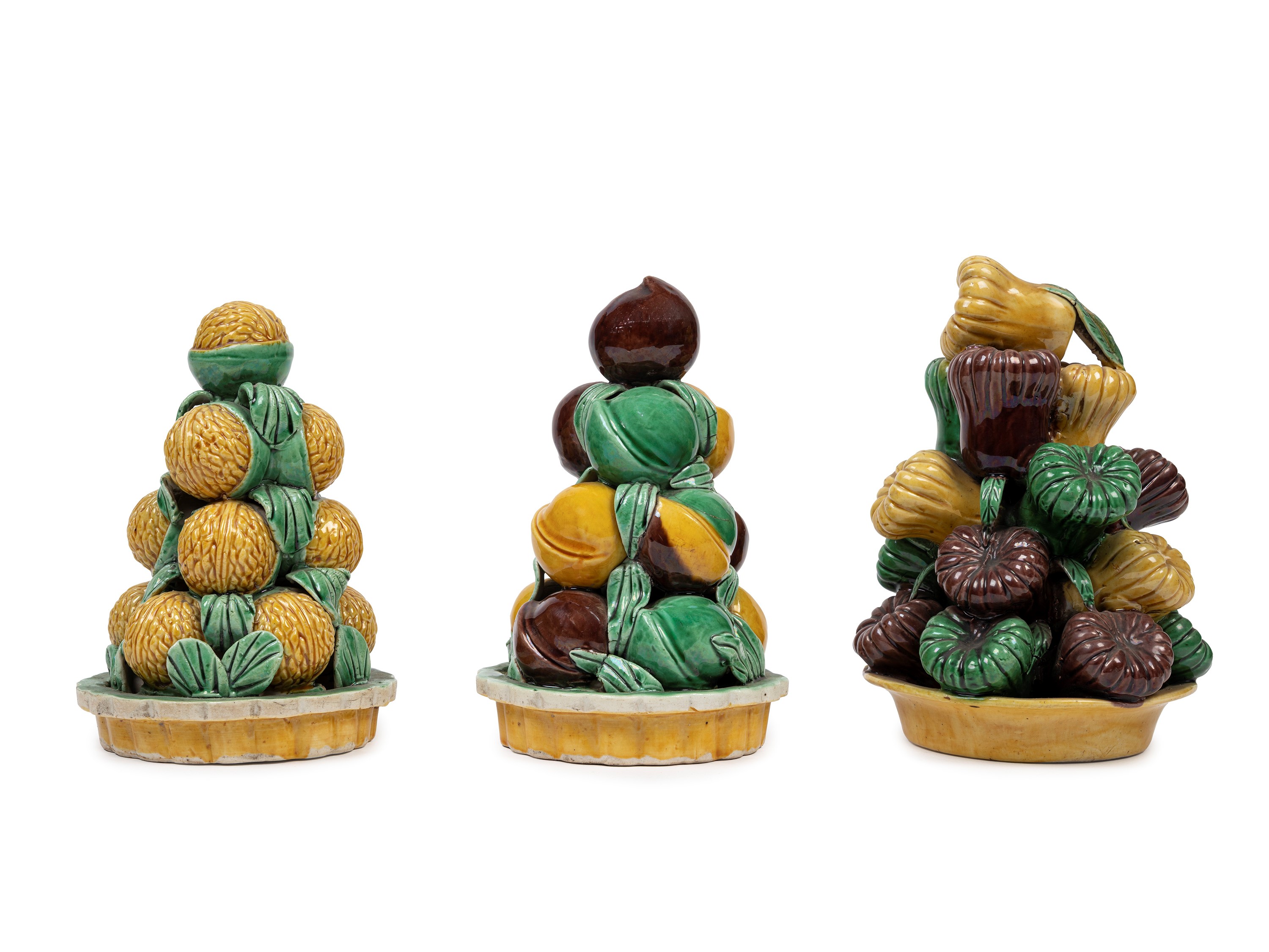 TRE PIRAMIDI DI FRUTTA IN PORCELLANA FAMIGLIA VERDE