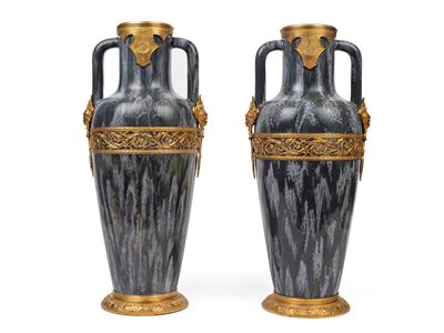 Vasi decorativi in bronzo dorato, Francia, fine XIX secolo
