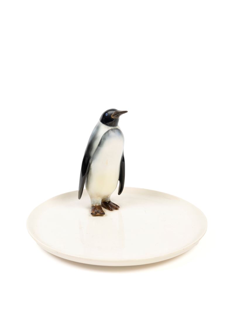 CENTROTAVOLA CON PINGUINO IN TERRAGLIA POLICROMA