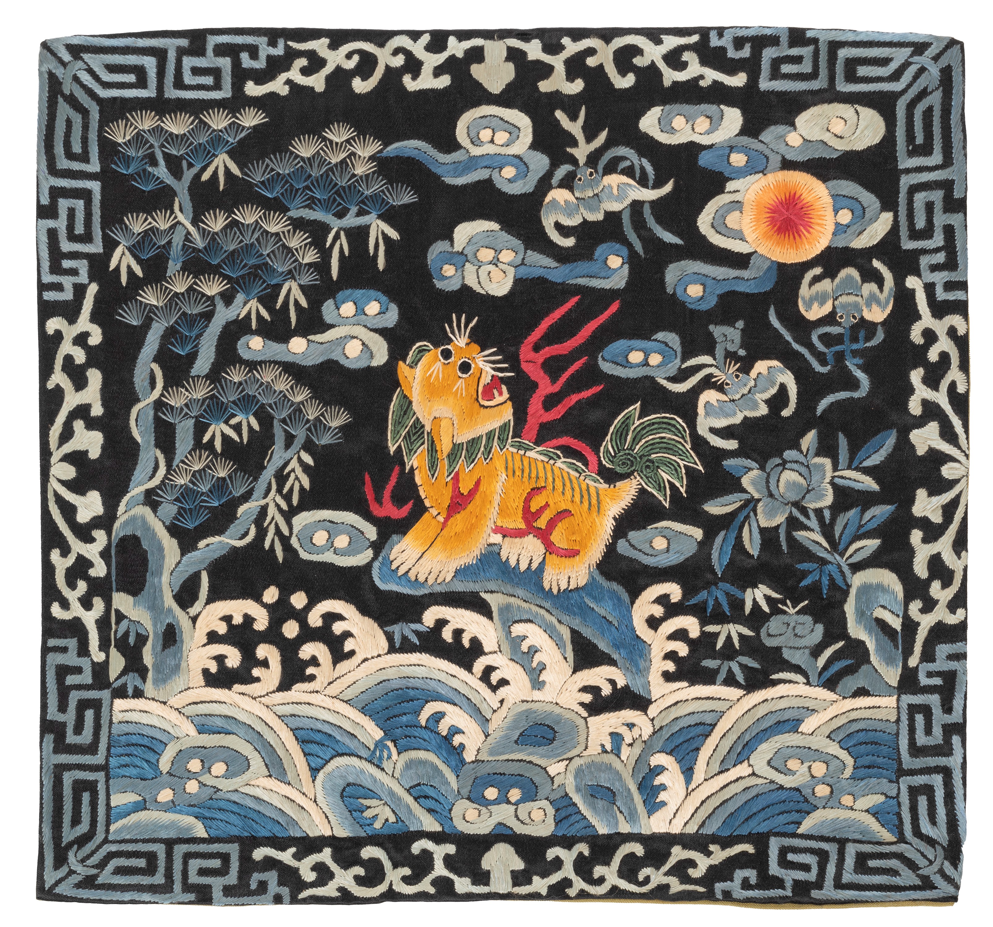 Cina, Dinastia Qing (1644-1911), Sedici 'Rank Badges' in seta ricamata