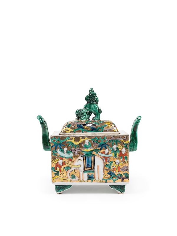 A KUTANI PORCELAIN CENSER