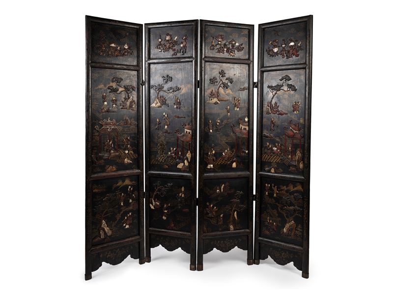 PARAVENTO IN LEGNO LACCATO A QUATTRO ANTE