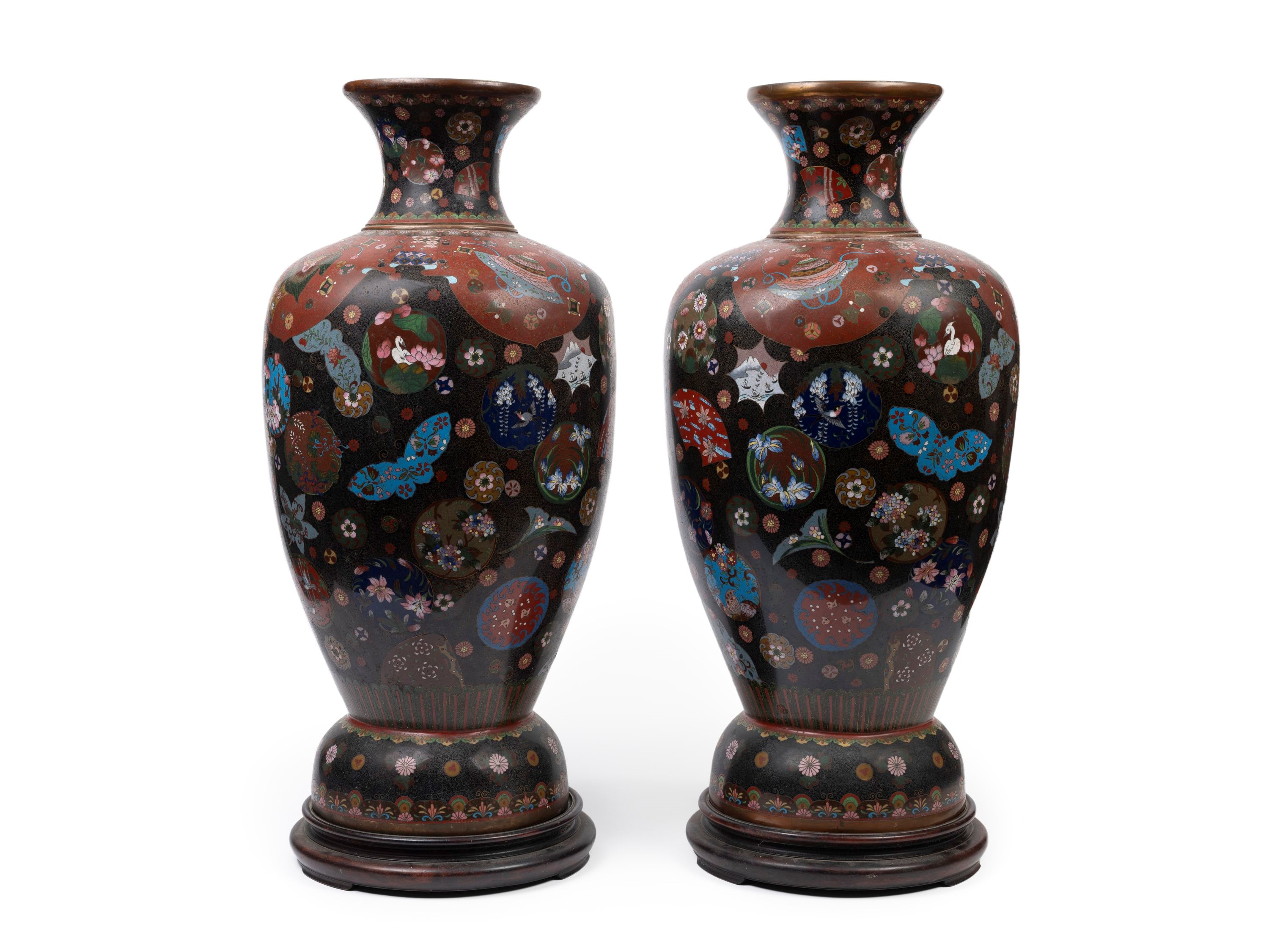 COPPIA DI GRANDI VASI IN CLOISONNÈ
