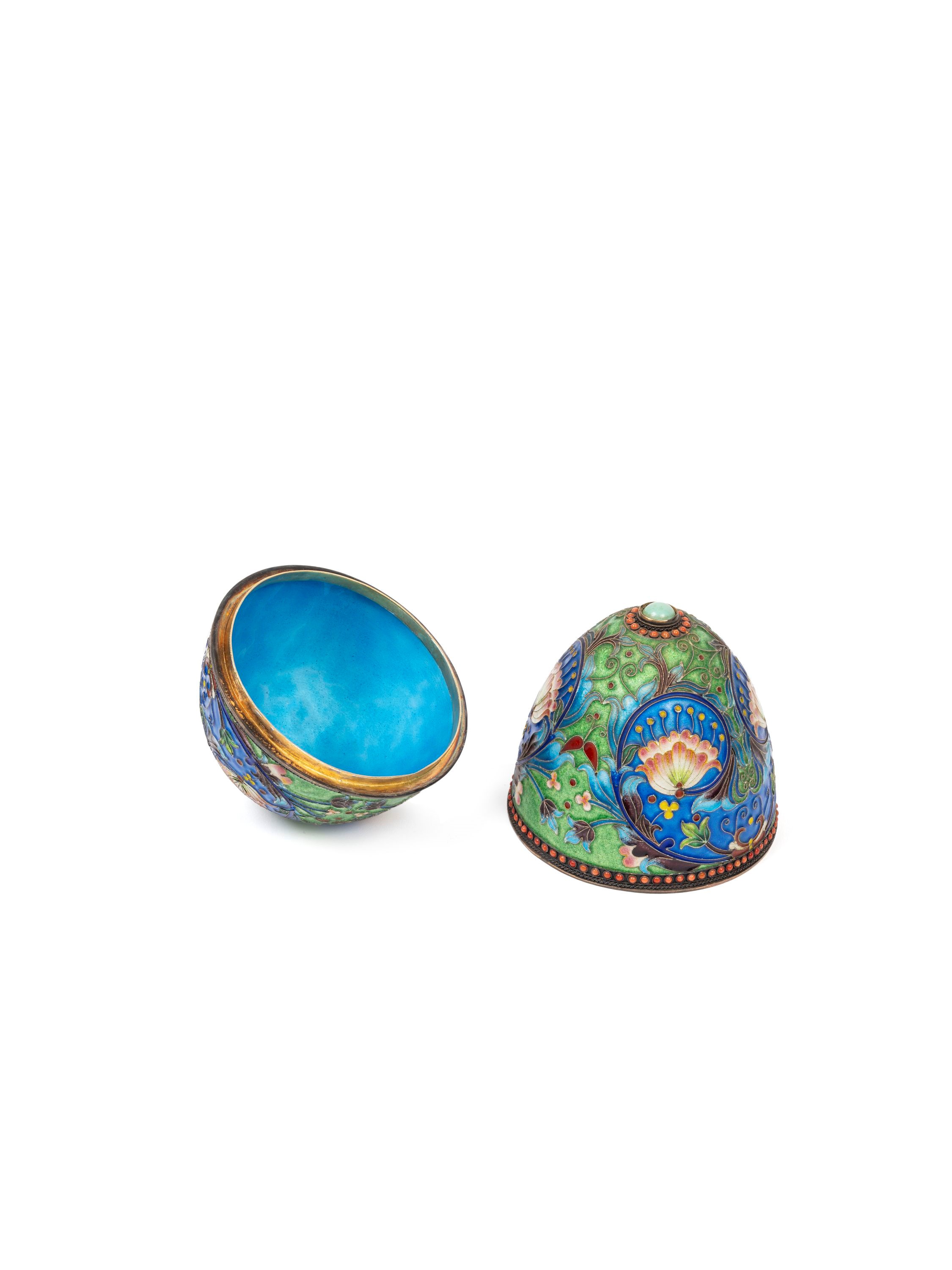 Oggetto d'Arte Decorativa, Uovo in Argento e Smalti, Russia, Inizi XX Secolo