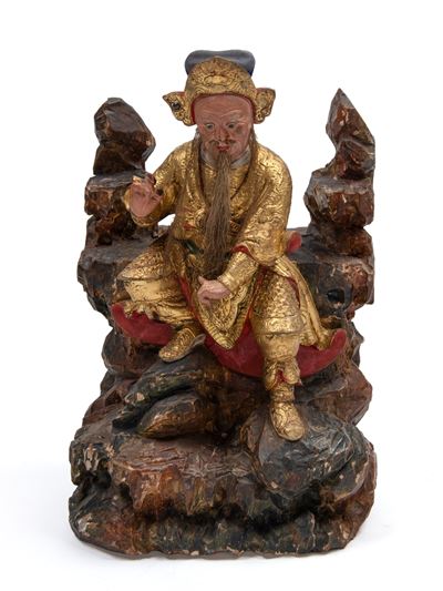 Scultura in legno laccato e dorato raffigurante Guandi, Cina, dinastia Qing (1644-1911)