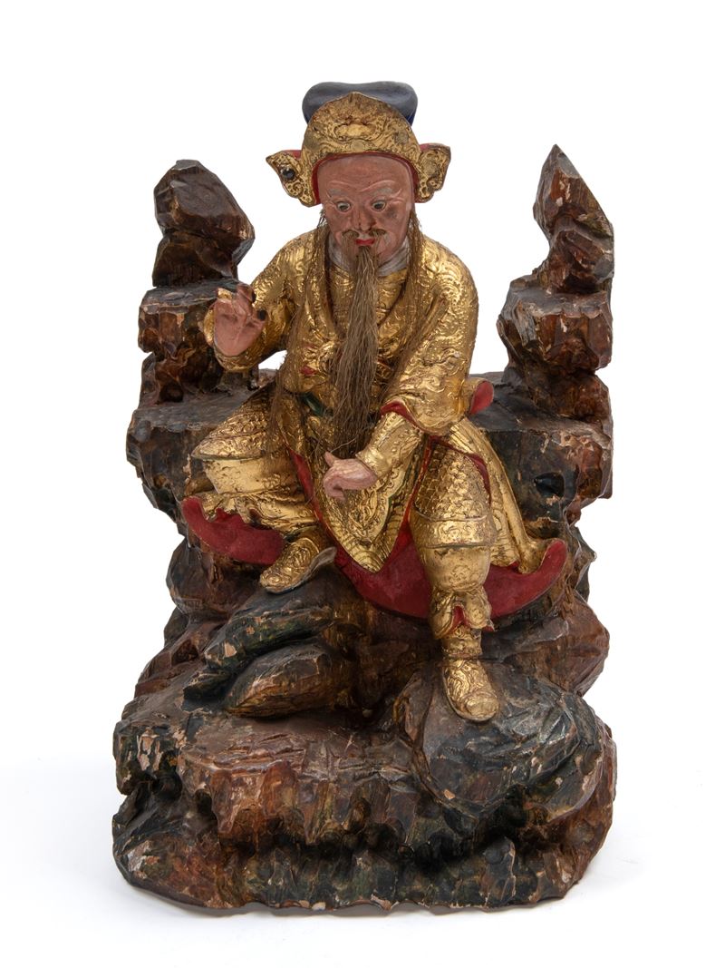 Scultura in legno laccato e dorato raffigurante Guandi, Cina, dinastia Qing (1644-1911)