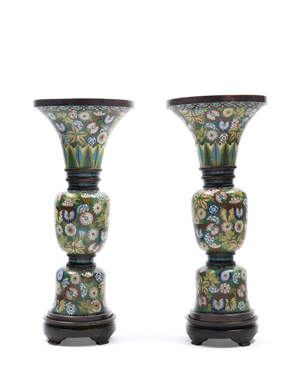 PAIR OF CLOISONNÉ TRUMPET VASES