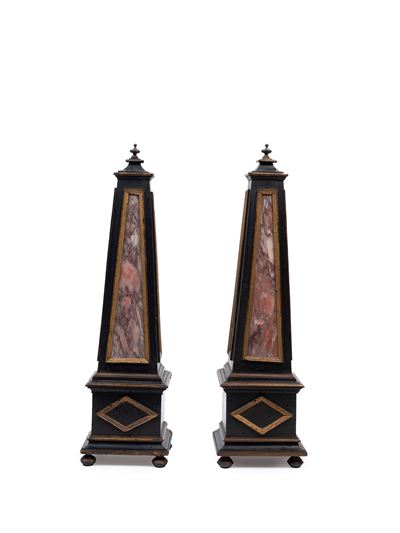 Coppia di obelischi in legno e marmo, XIX secolo