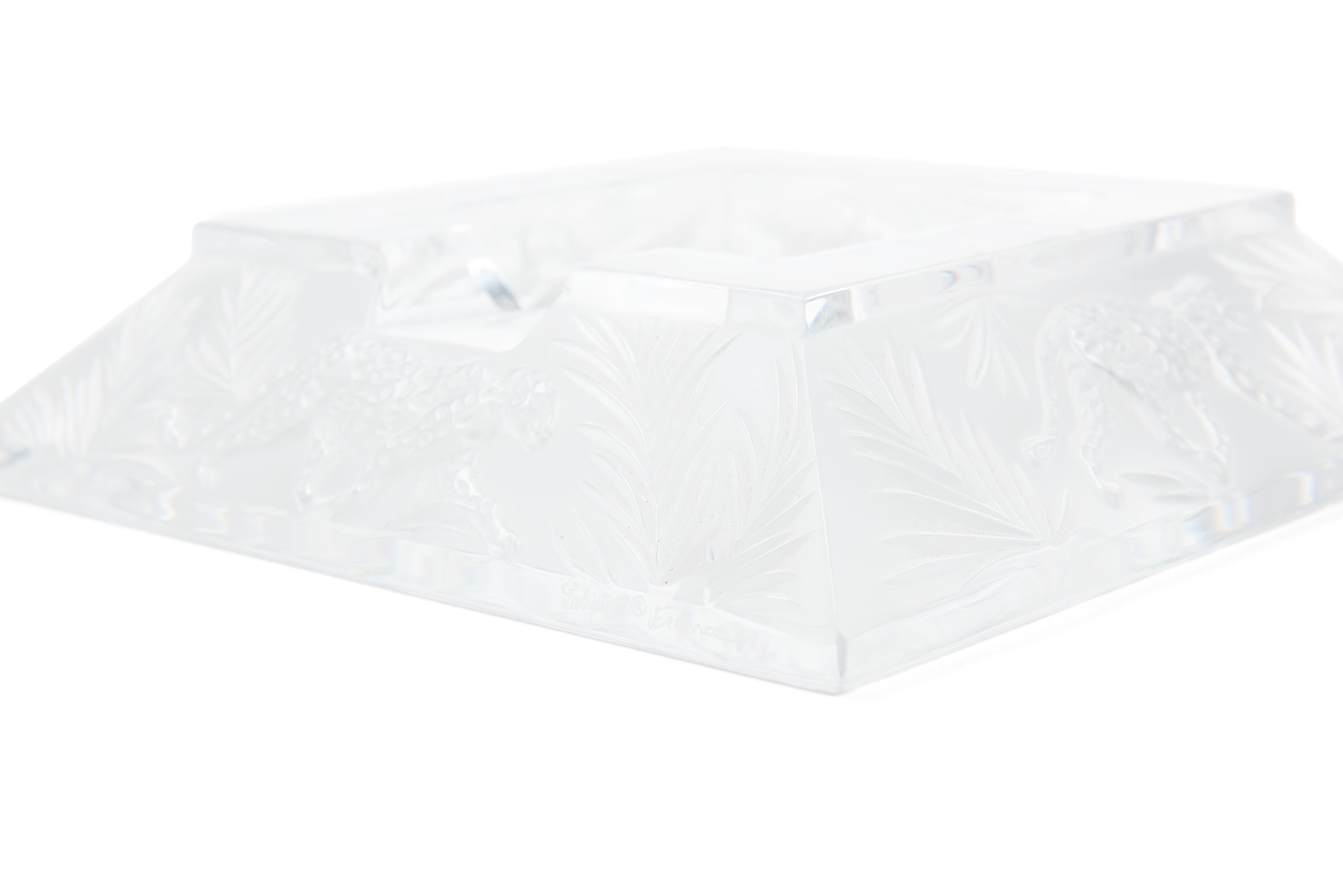 Lalique France - Posacenere in vetro decorato