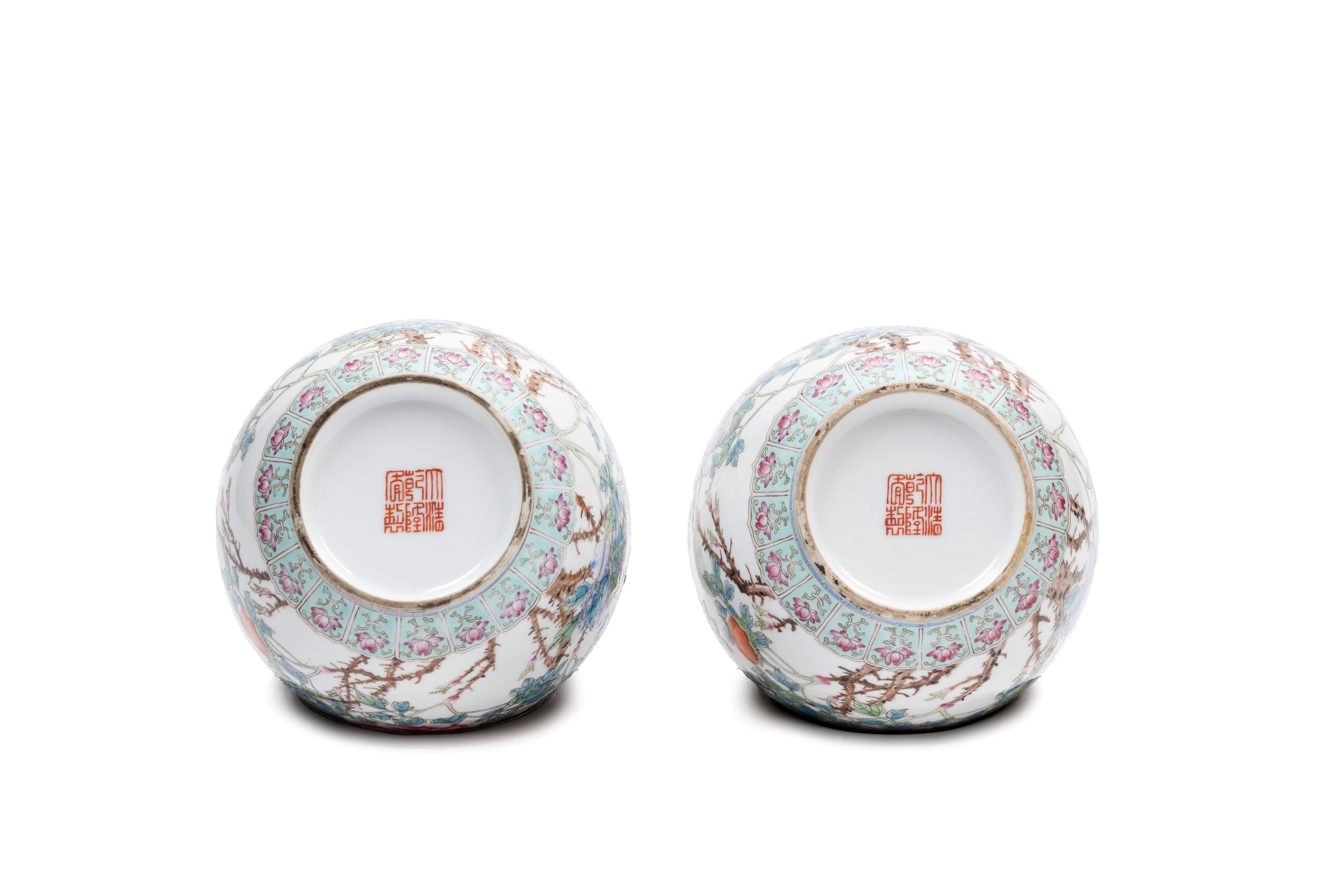 Cina, Coppia di vasi in porcellana Famiglia Rosa, XX secolo
