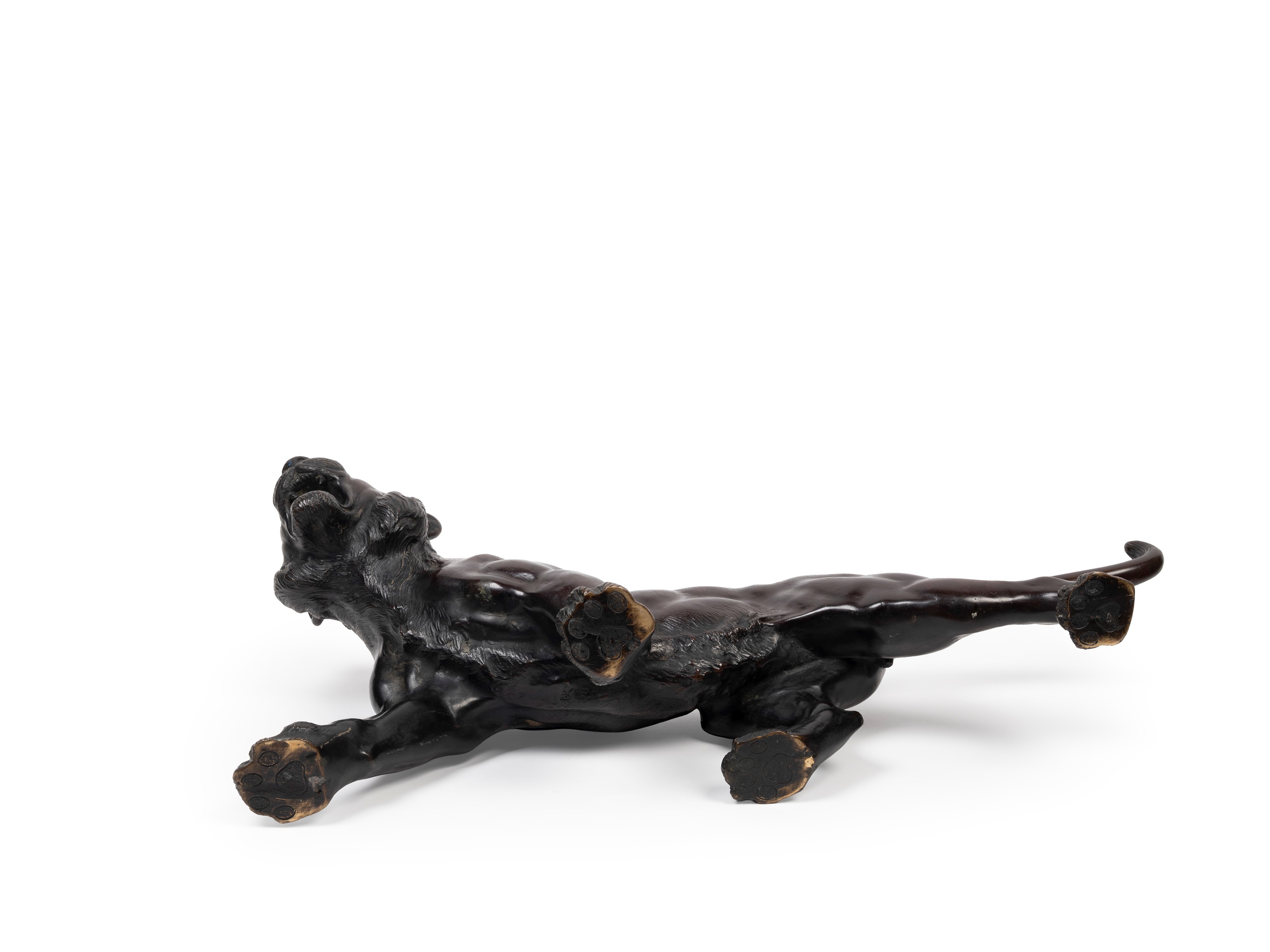 Okimono in bronzo patinato, Tigre ruggente