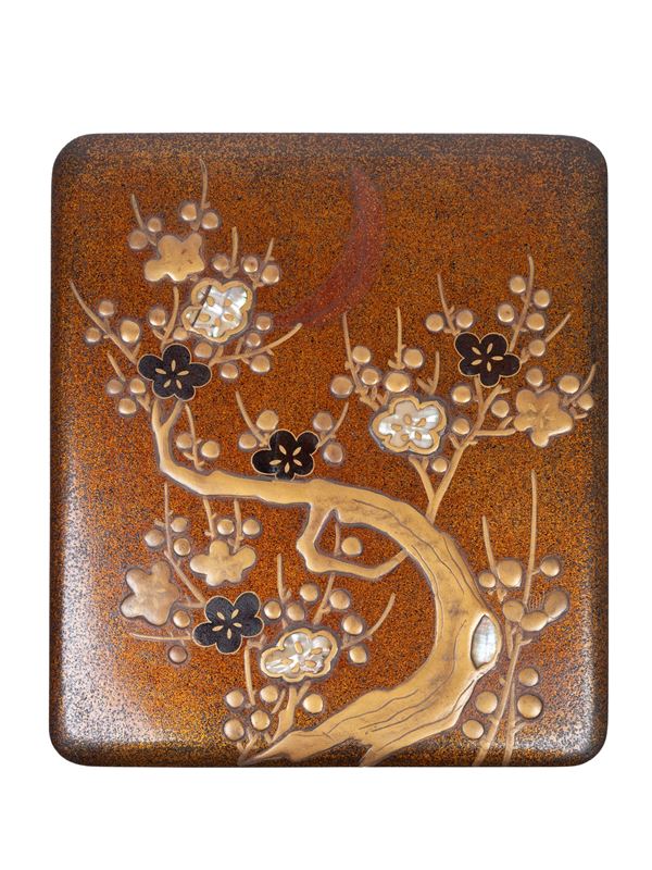 A MAKI-E LACQUER SUZURIBAKO