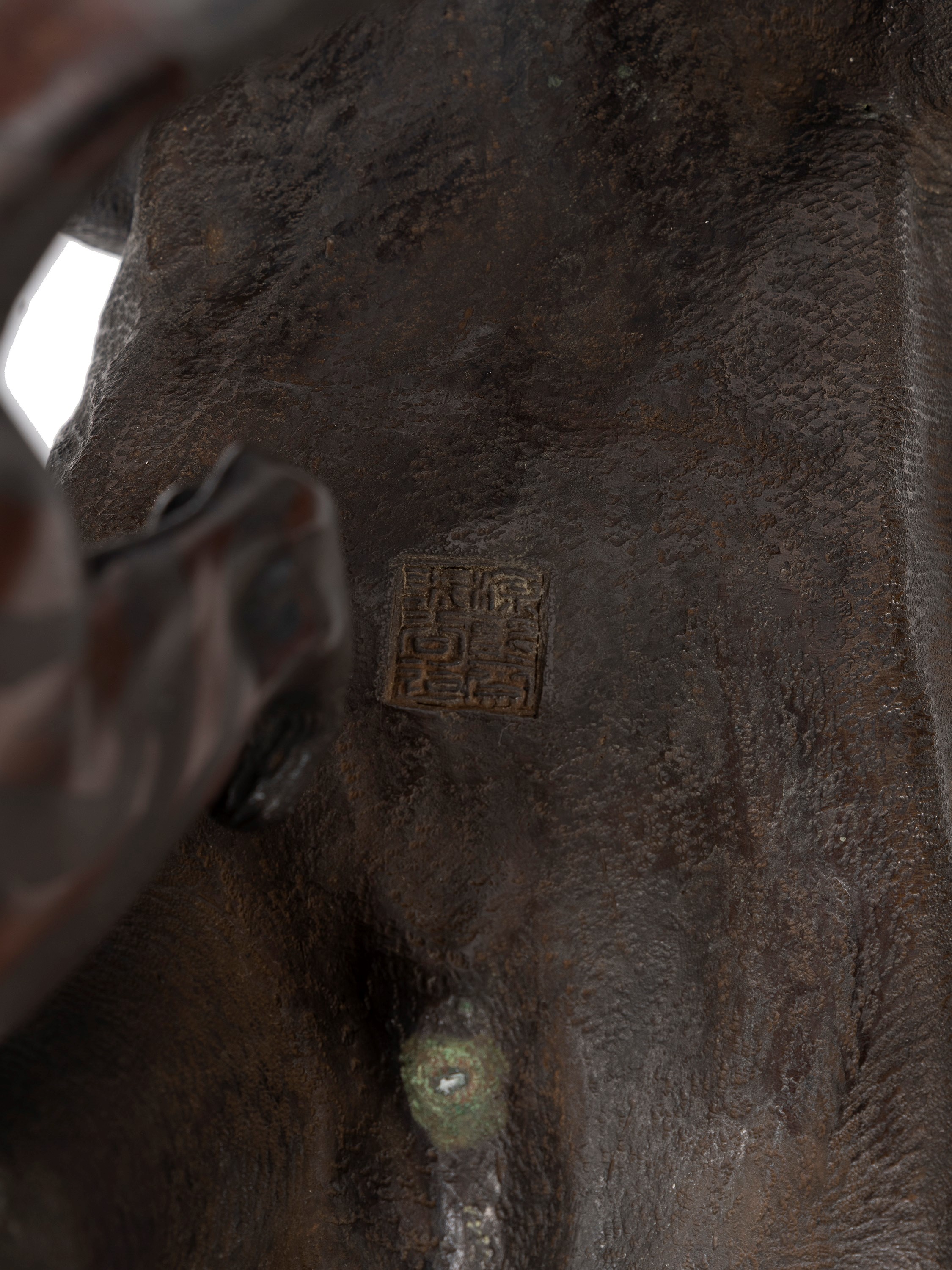 Okimono in bronzo con parti in avorio, Elefante e tigri, Giappone, periodo Meiji