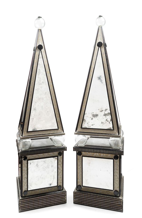 PAIR OF METAL AND GLASS OBELISKS IN ART DÉCO STYLE