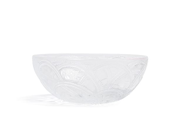 Lalique France - A "PINSONS" CRYSTAL BOWL