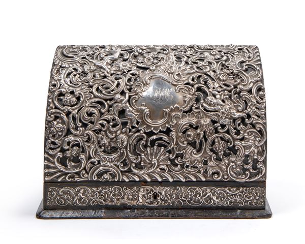 LEATHER LETTER HOLDER WITH EMBOSSED SILVER FRONT
