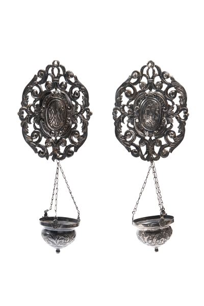 Coppia di acquasantiere in argento, Italia, post 1872