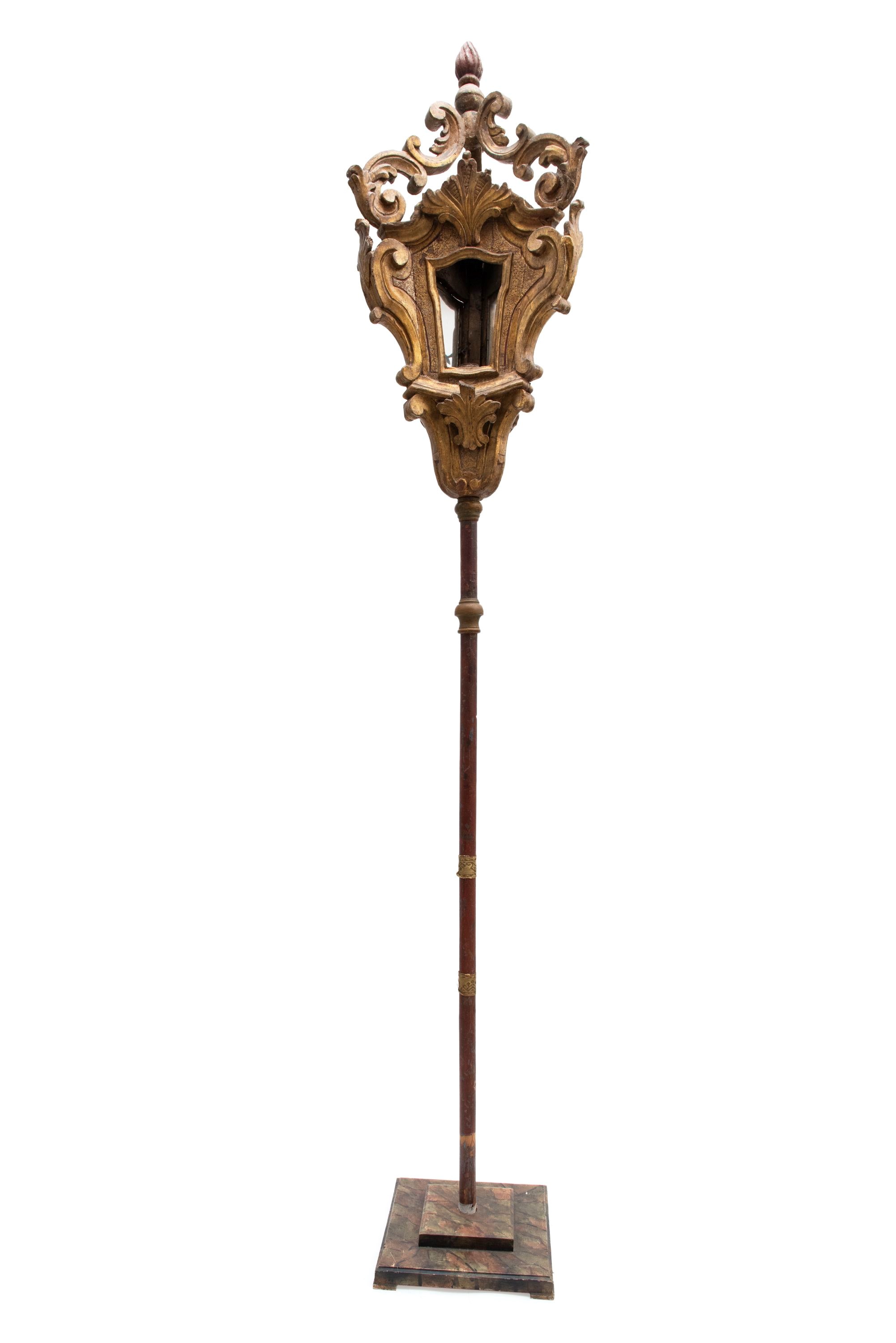 Lanterna, legno laccato e dorato, Venezia, XVIII secolo