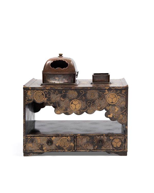 LACQUERED TABAKO-BON