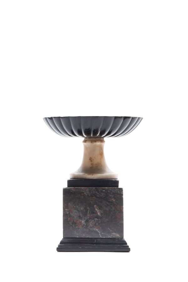 GRAND TOUR STAND IN VARIOUS MARBLES