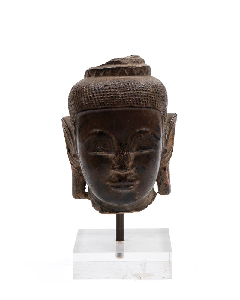 Scultura Thai, Testa di Buddha in pietra