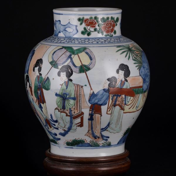 A WUCAI VASE