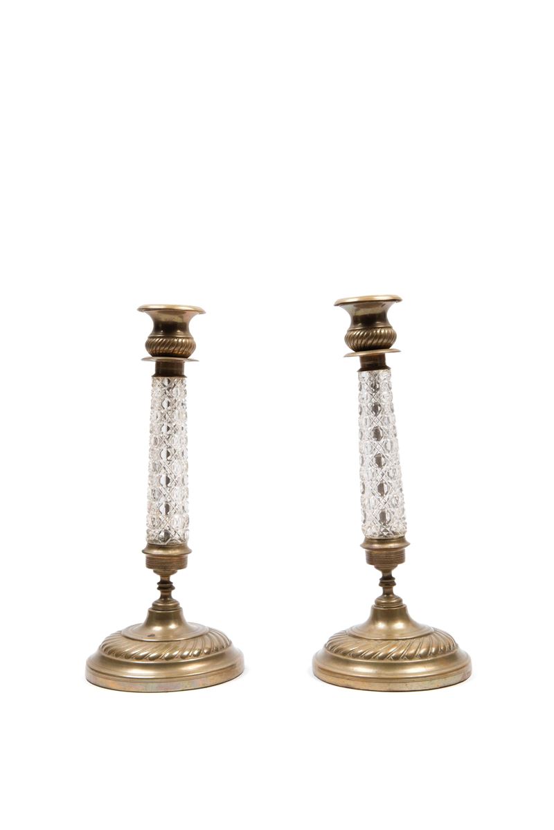 Candelieri in vetro molato e ottone, Russia, XIX secolo