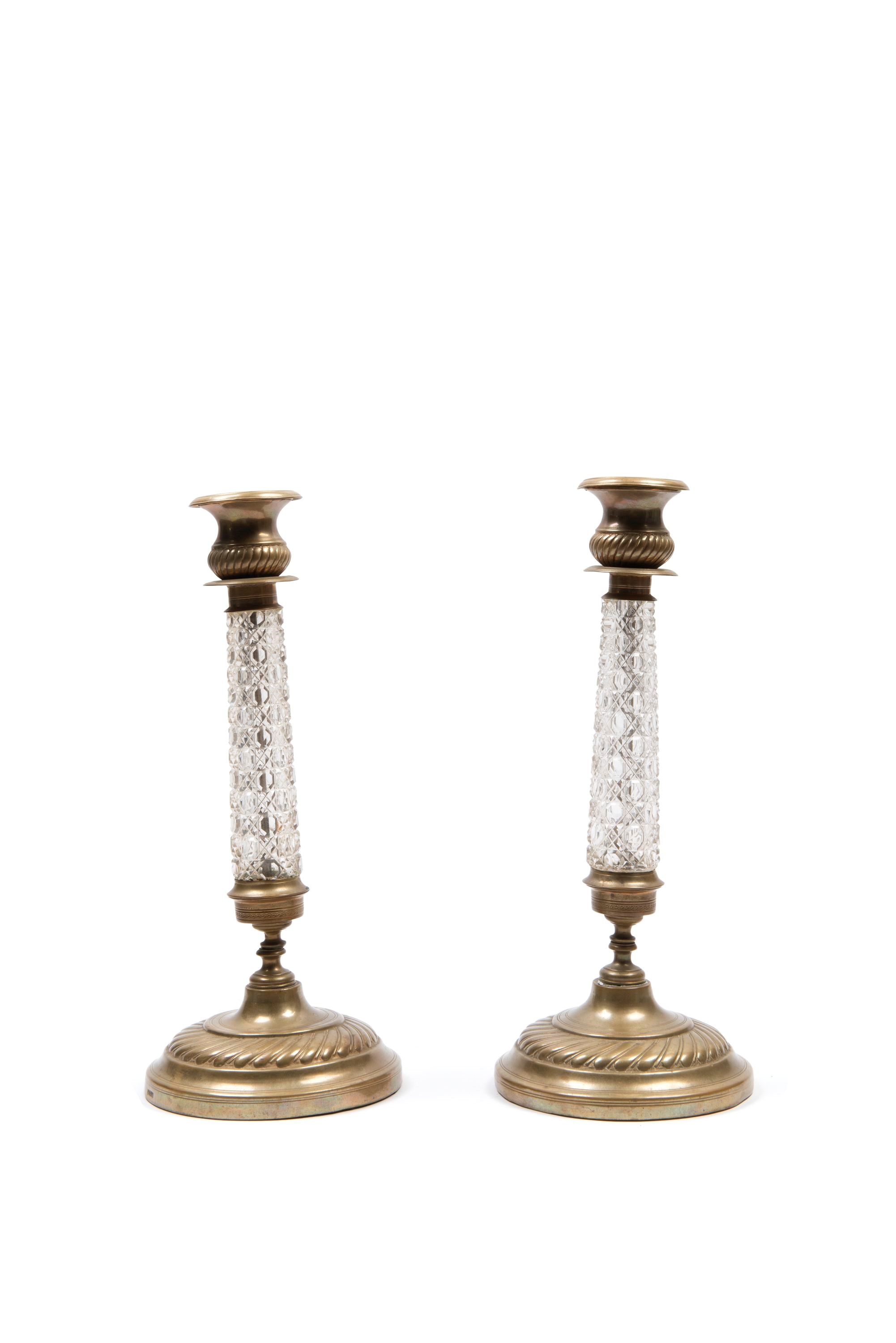Candelieri in vetro molato e ottone, Russia, XIX secolo