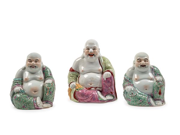 TRE BUDAI IN PORCELLANA FAMIGLIA ROSA