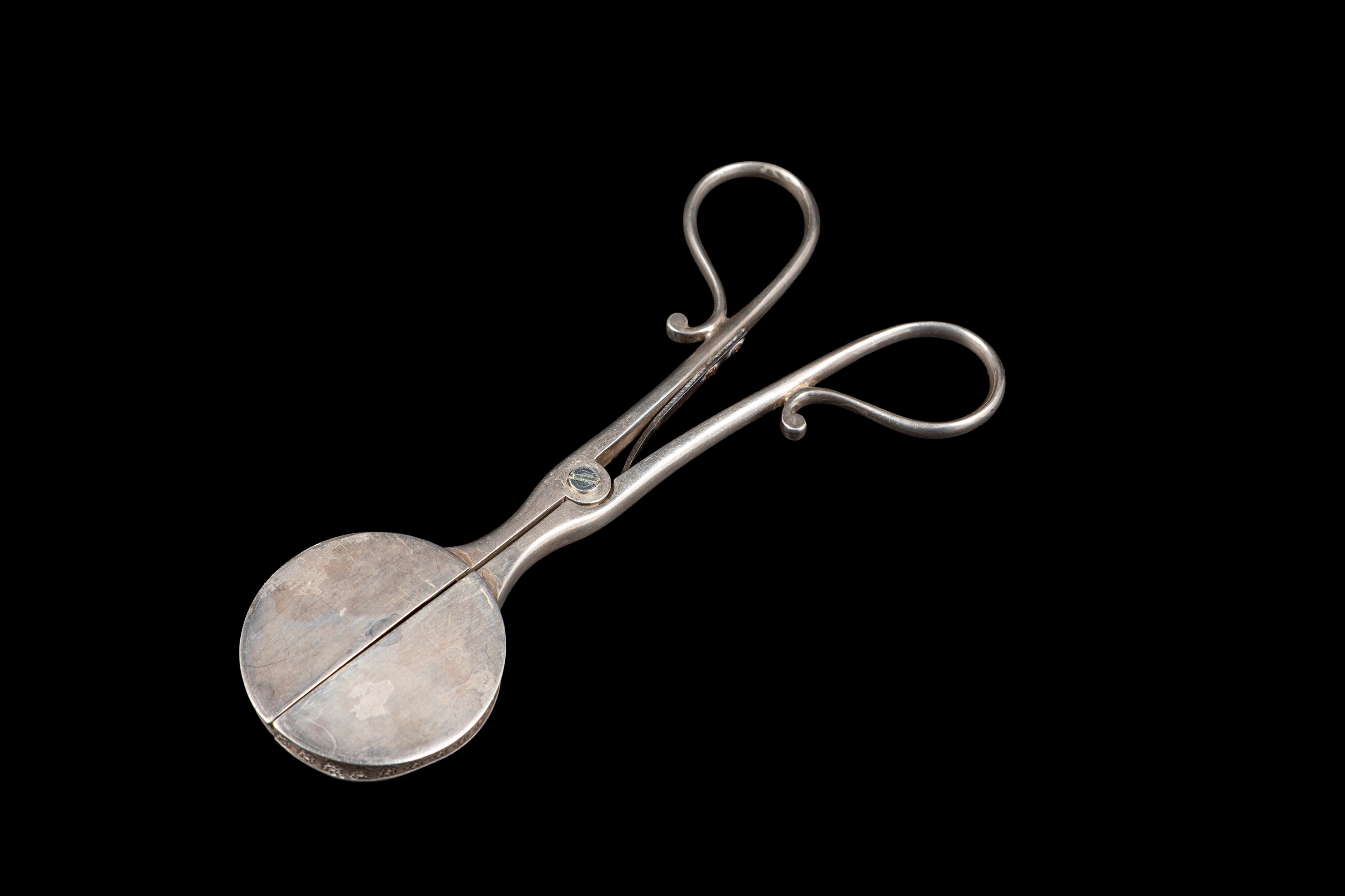 Forbice spegnican d’ela, XIX secolo, argento