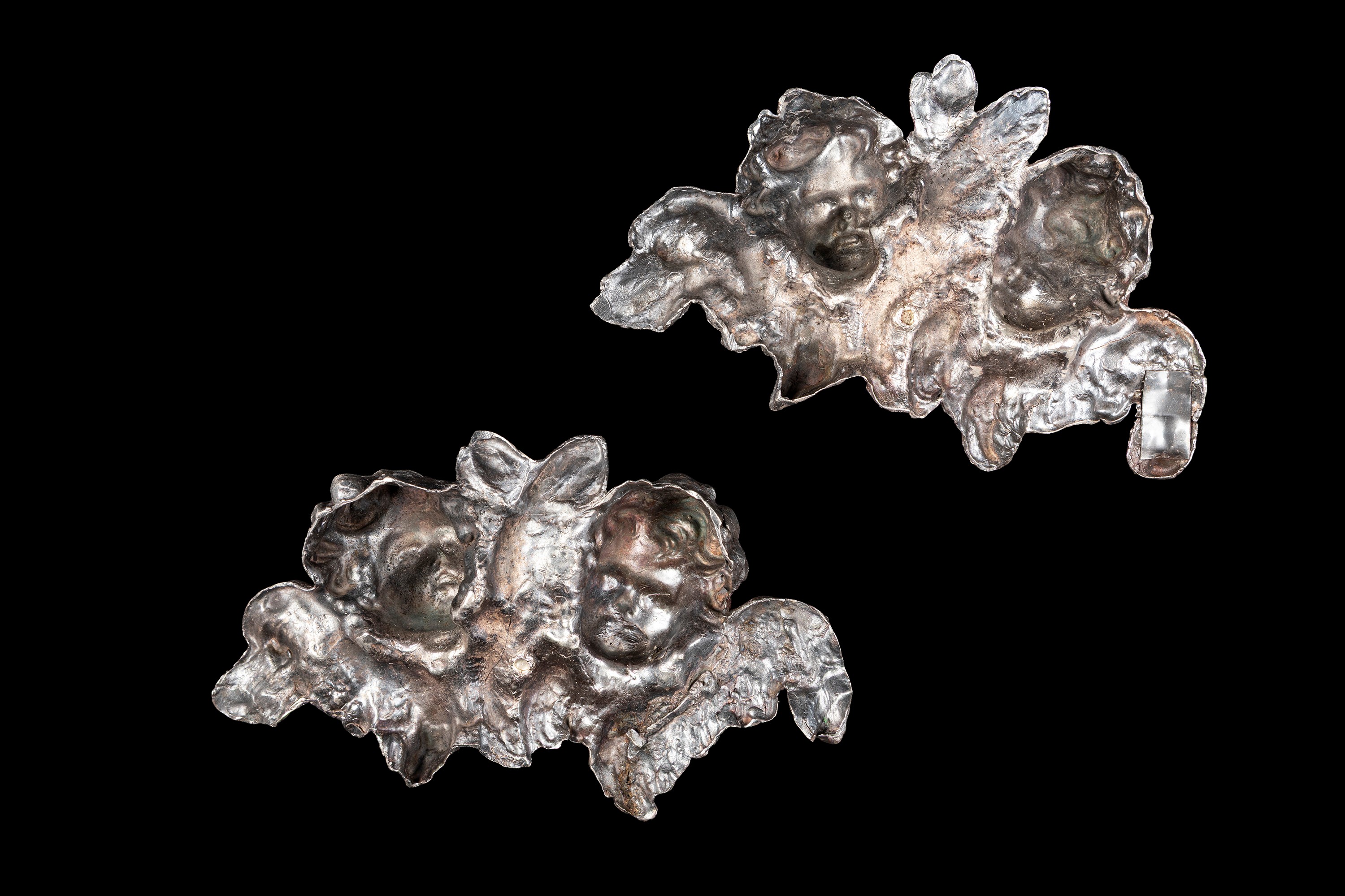 COPPIA DI PUTTI IN ARGENTO