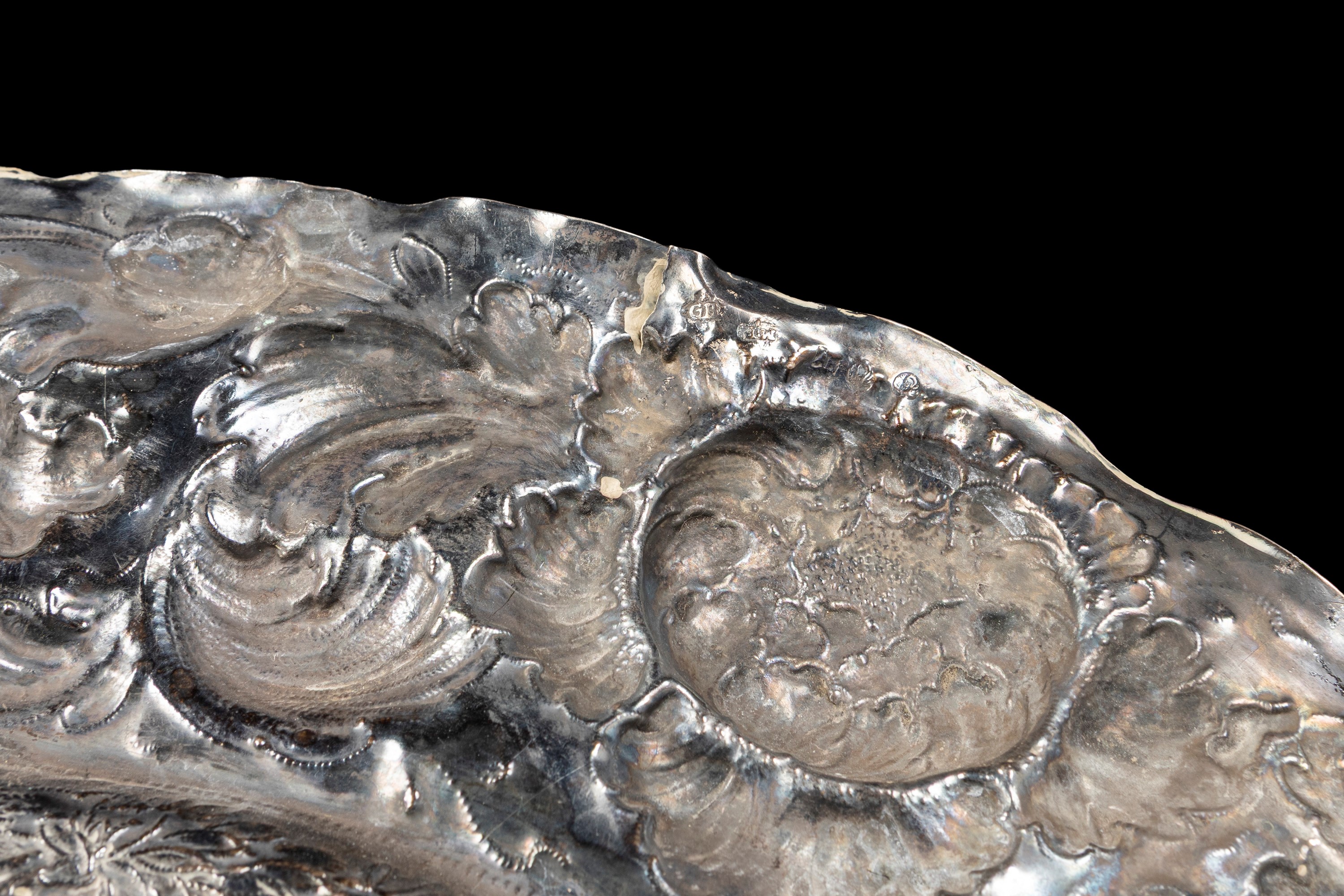 PIATTO DA PARATA IN ARGENTO