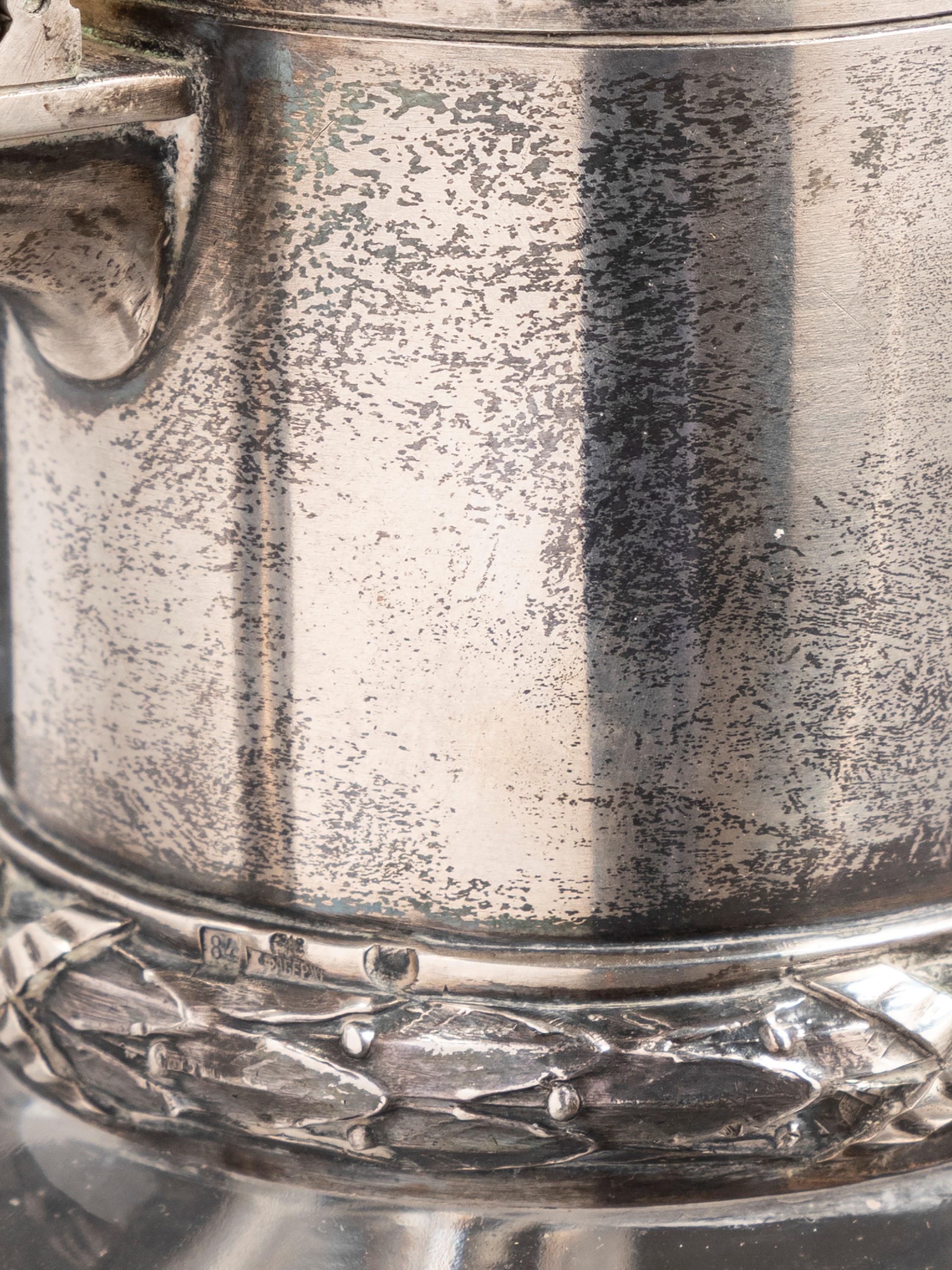 COPPIA DI BROCCHE IN CRISTALLO E ARGENTO