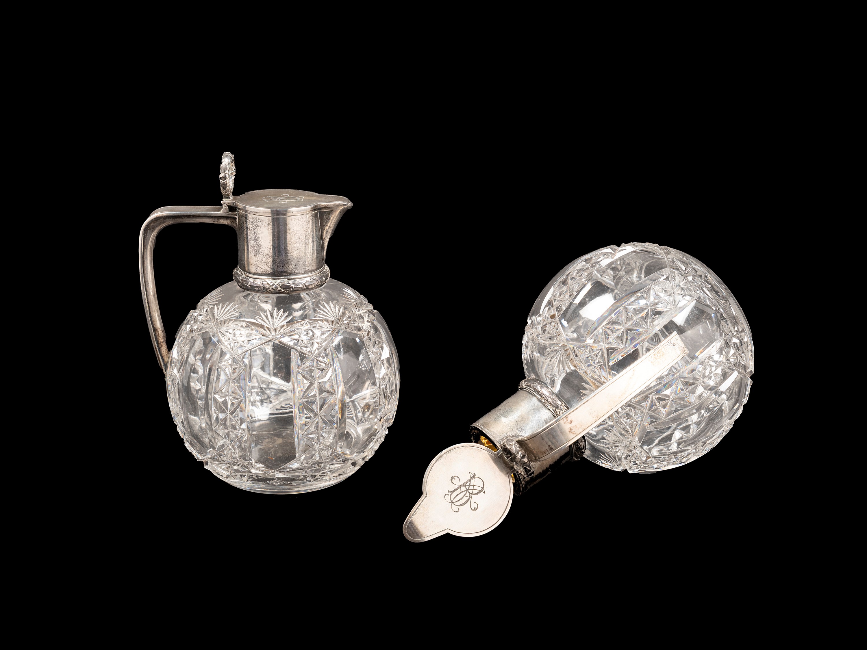 COPPIA DI BROCCHE IN CRISTALLO E ARGENTO