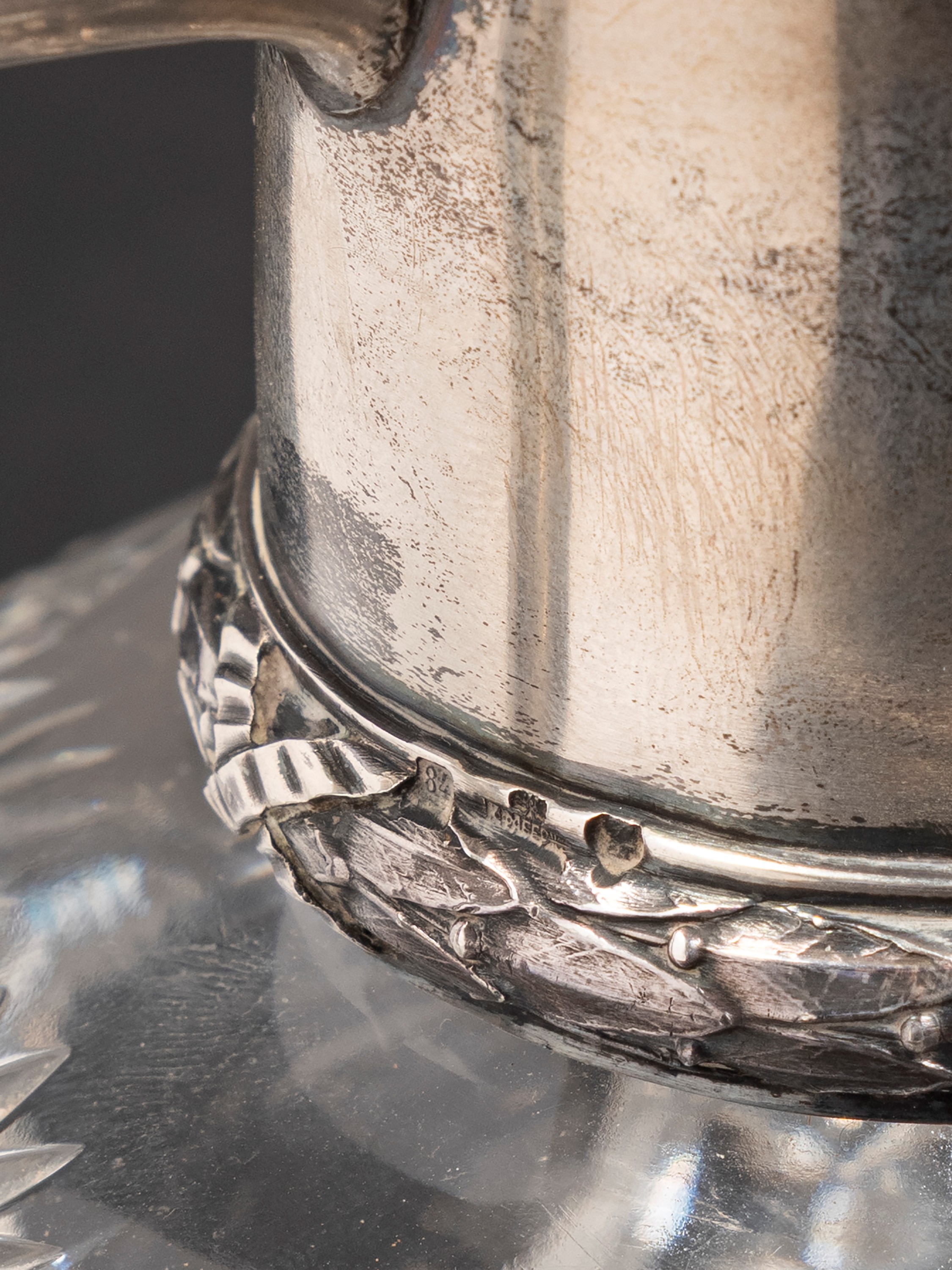 COPPIA DI BROCCHE IN CRISTALLO E ARGENTO