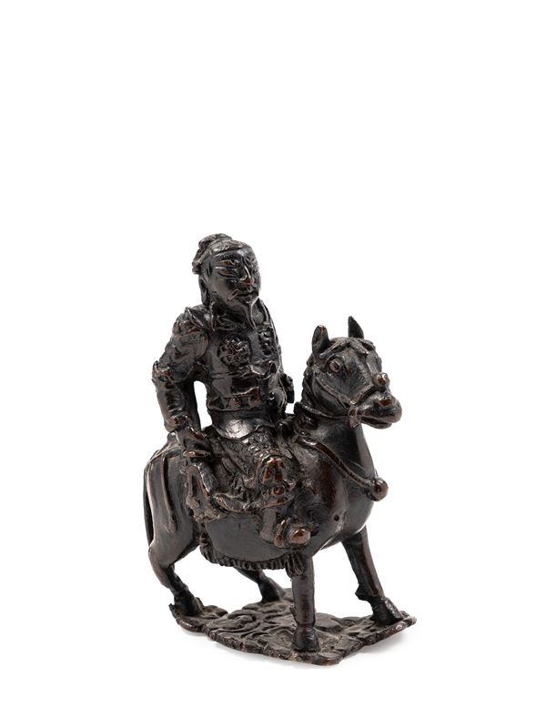SCULTURA IN BRONZO A PATINA SCURA