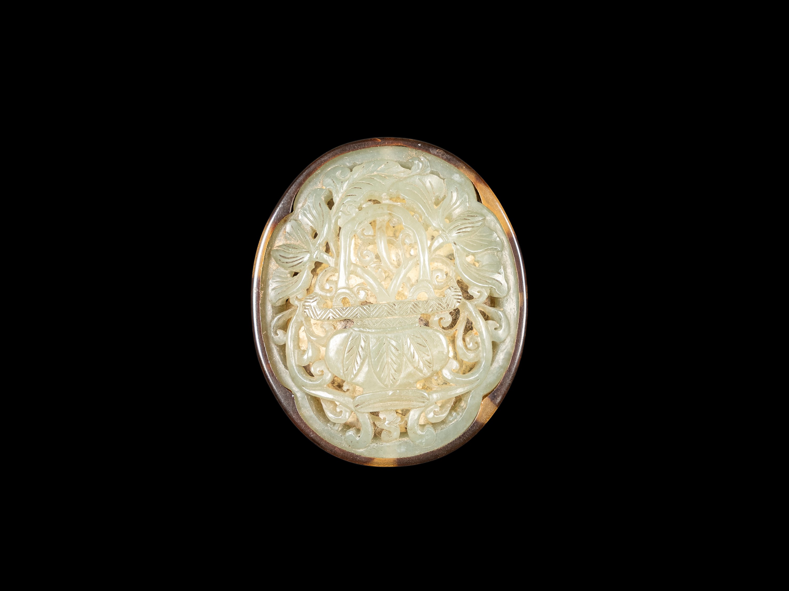 ☼SCATOLA IN TARTARUGA CON INTAGLIO IN GIADA