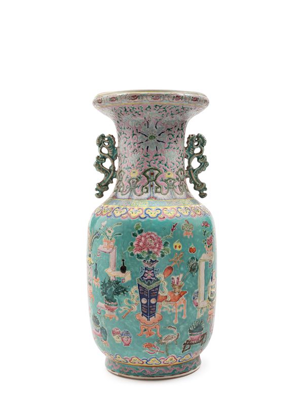VASO IN PORCELLANA FAMIGLIA ROSA