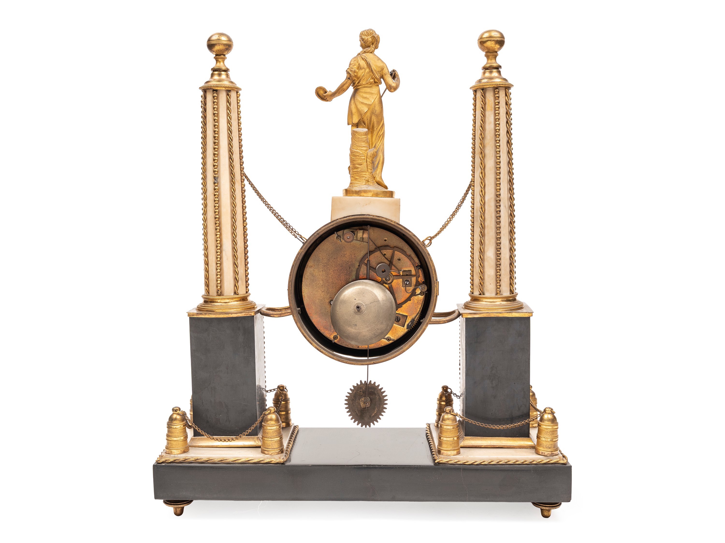 Pendola a portico Luigi XVI, Francia, inizio XIX secolo, marmo e bronzo dorato