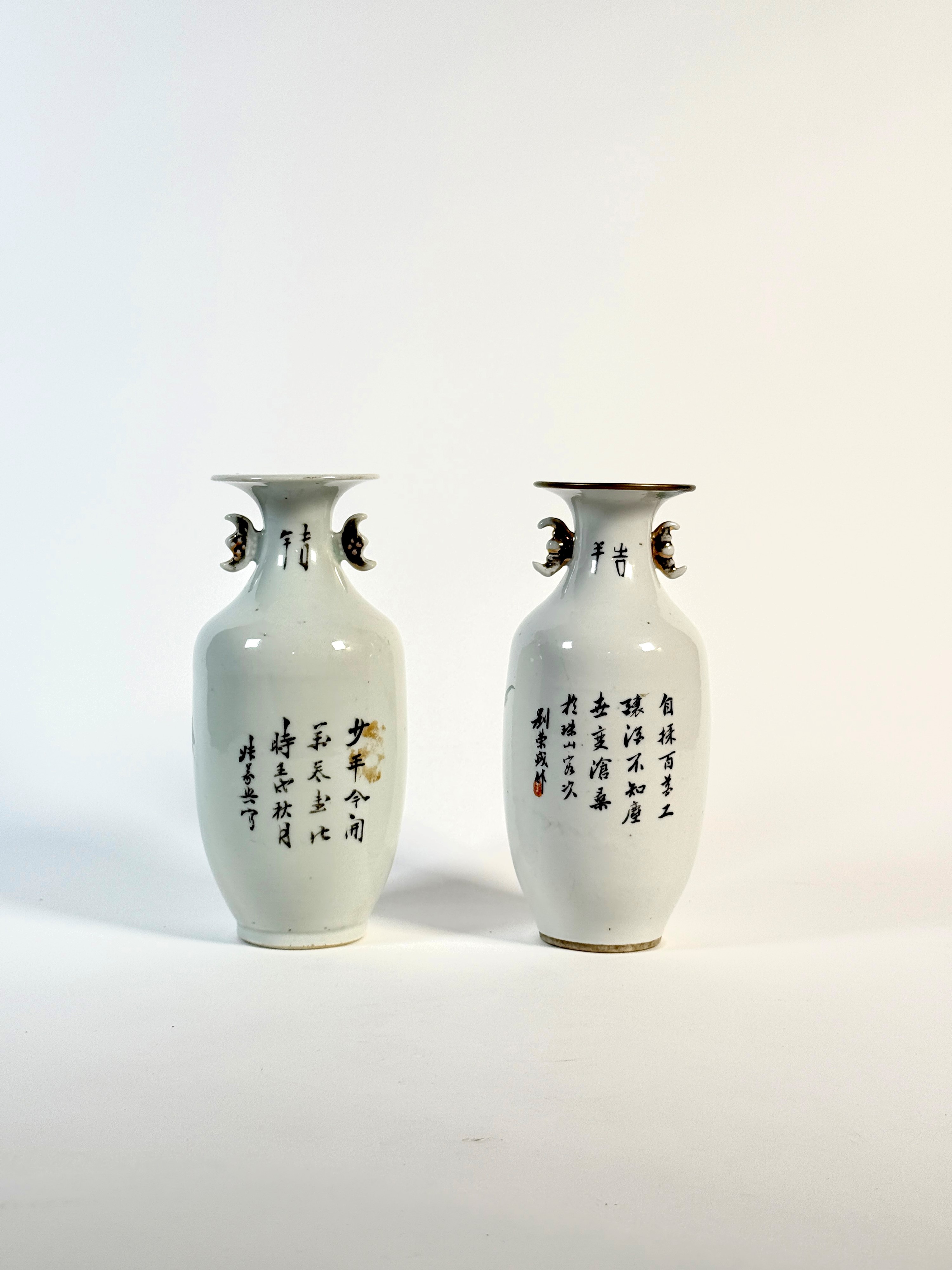 DUE VASI IN PORCELLANA