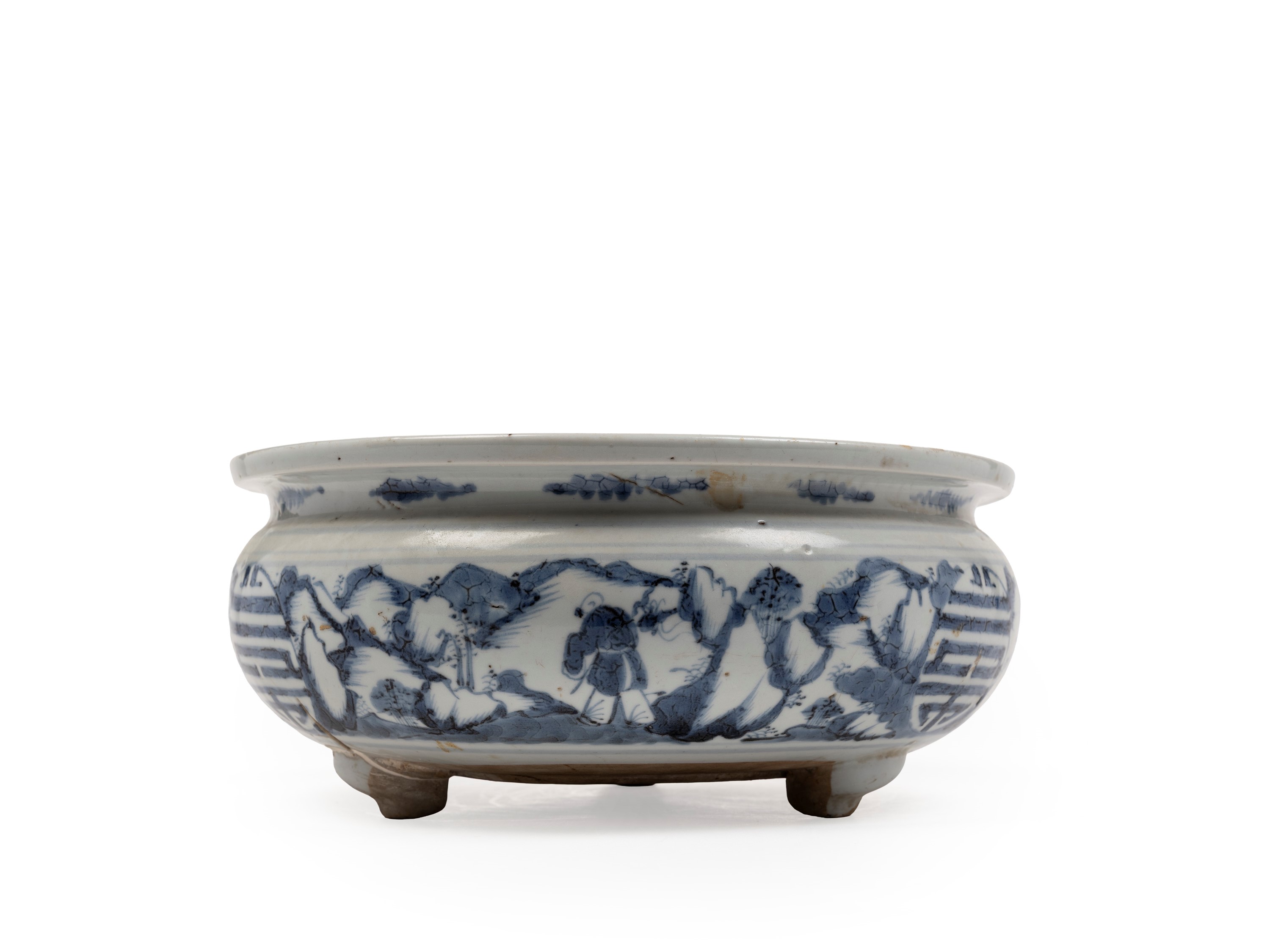 Cina, Dinastia Qing (periodo Kangxi), Incensiere tripode in porcellana bianco e blu con saggi in ...