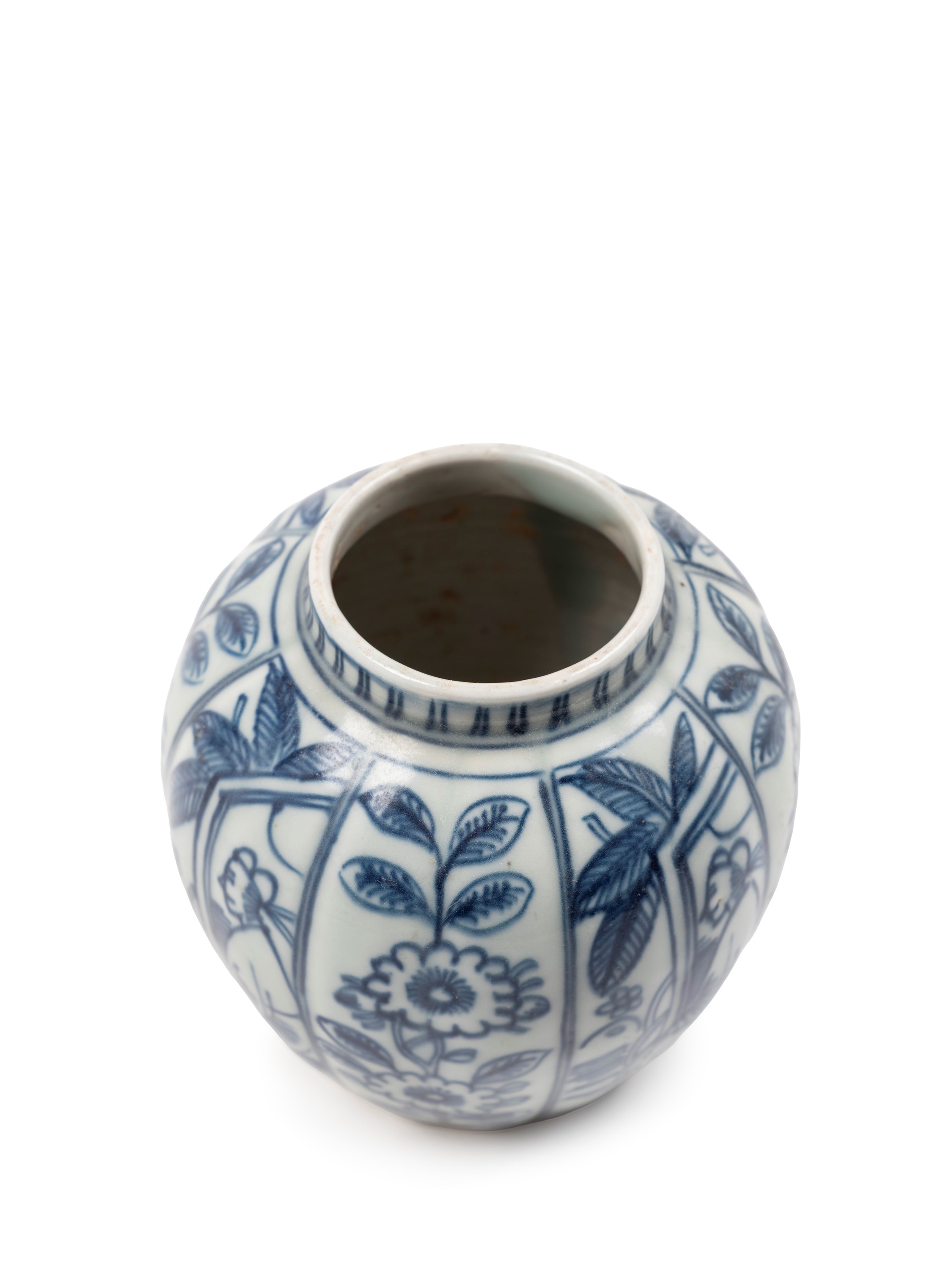 Cina, dinastia Ming (XVII secolo), Piccola giara in porcellana bianco e blu