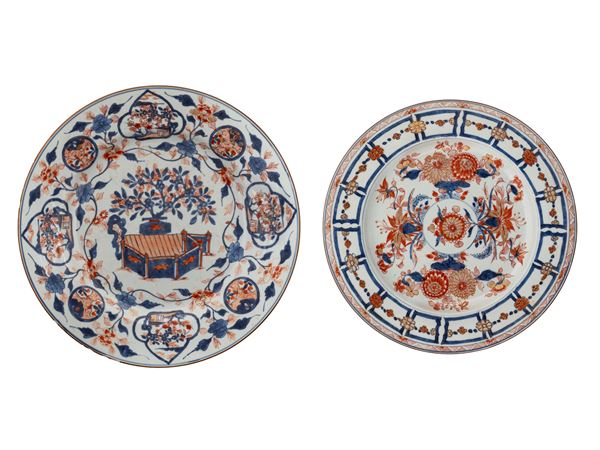 TWO LARGE IMARI PORCELAIN PLATES