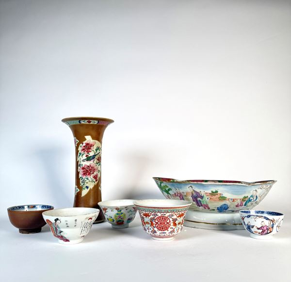 SEVEN PORCELAIN OBJECTS