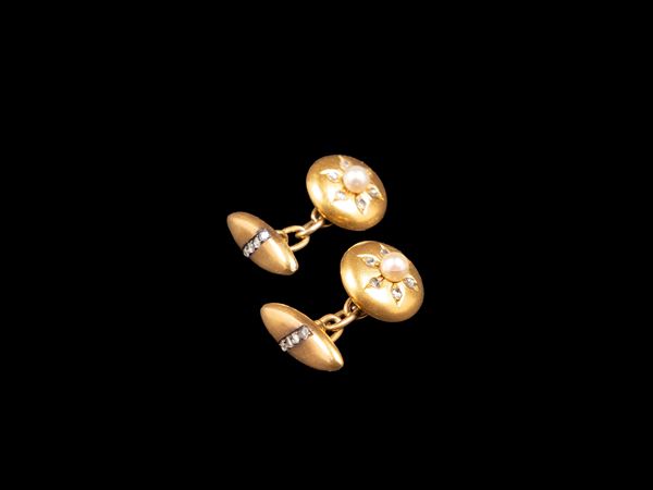 Alfredo Ravasco (Attr.) - GEMELLI IN ORO, PERLE E DIAMANTI TAGLIO ROSETTE