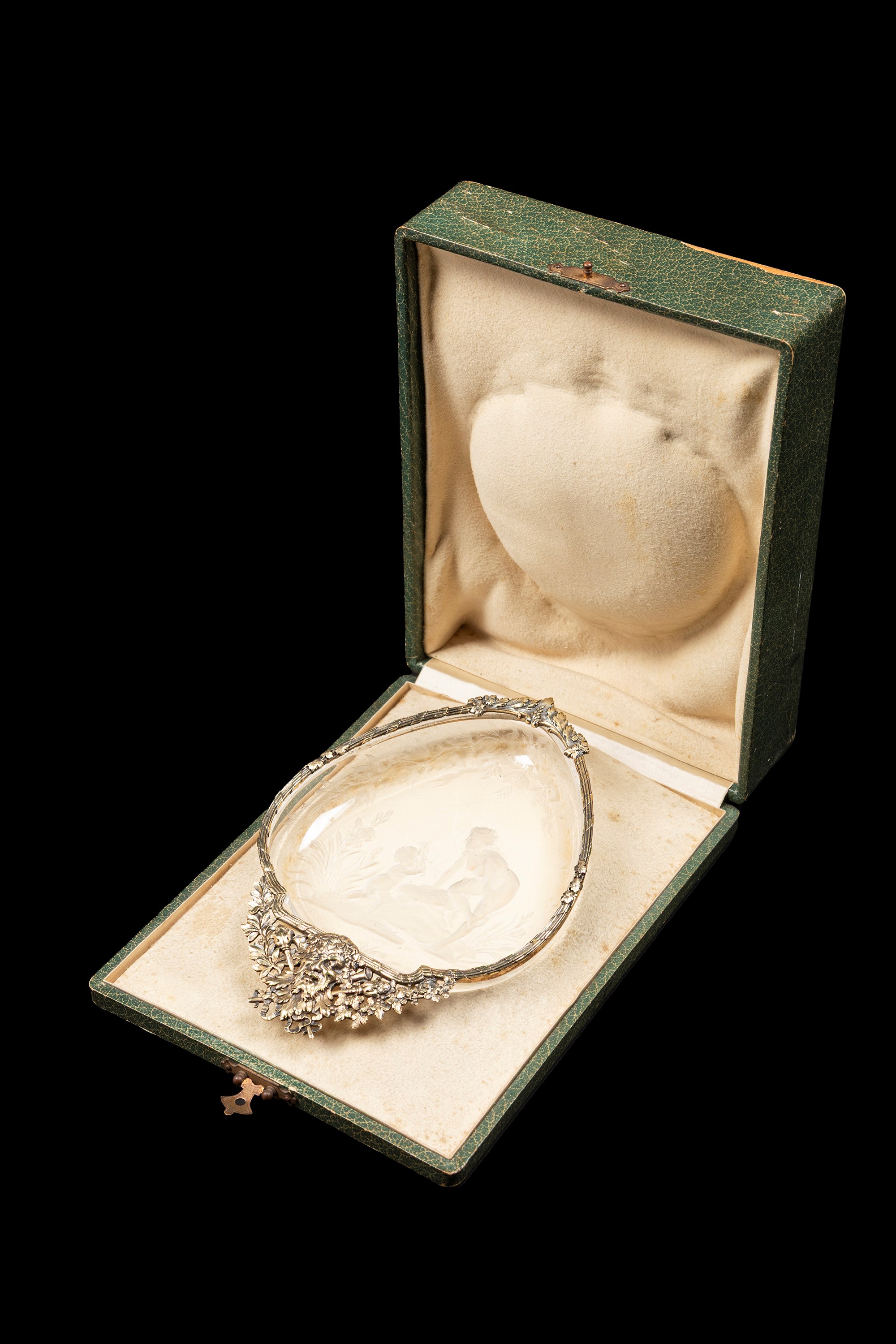 VASSOIO IN CRISTALLO E ARGENTO