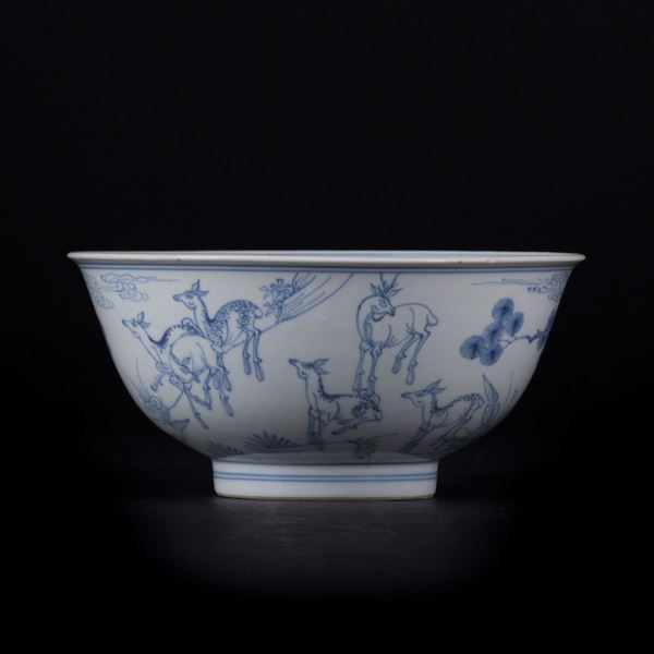 A BLUE AND WHITE 'DEER' BOWL