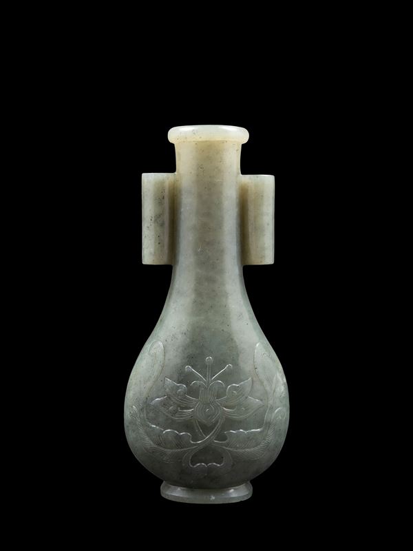 A GREY JADE ARROW VASE